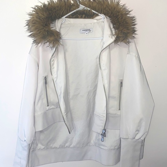 KF/KaufmanFranco Collective White Cropped Faux Fur Hood Jacket - Picture 8 of 11